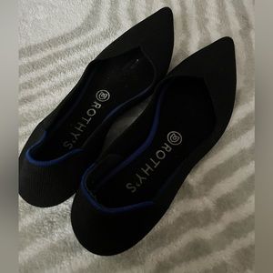 Black Pointed Rothy’s Flats ***READ DESCRIPTION***